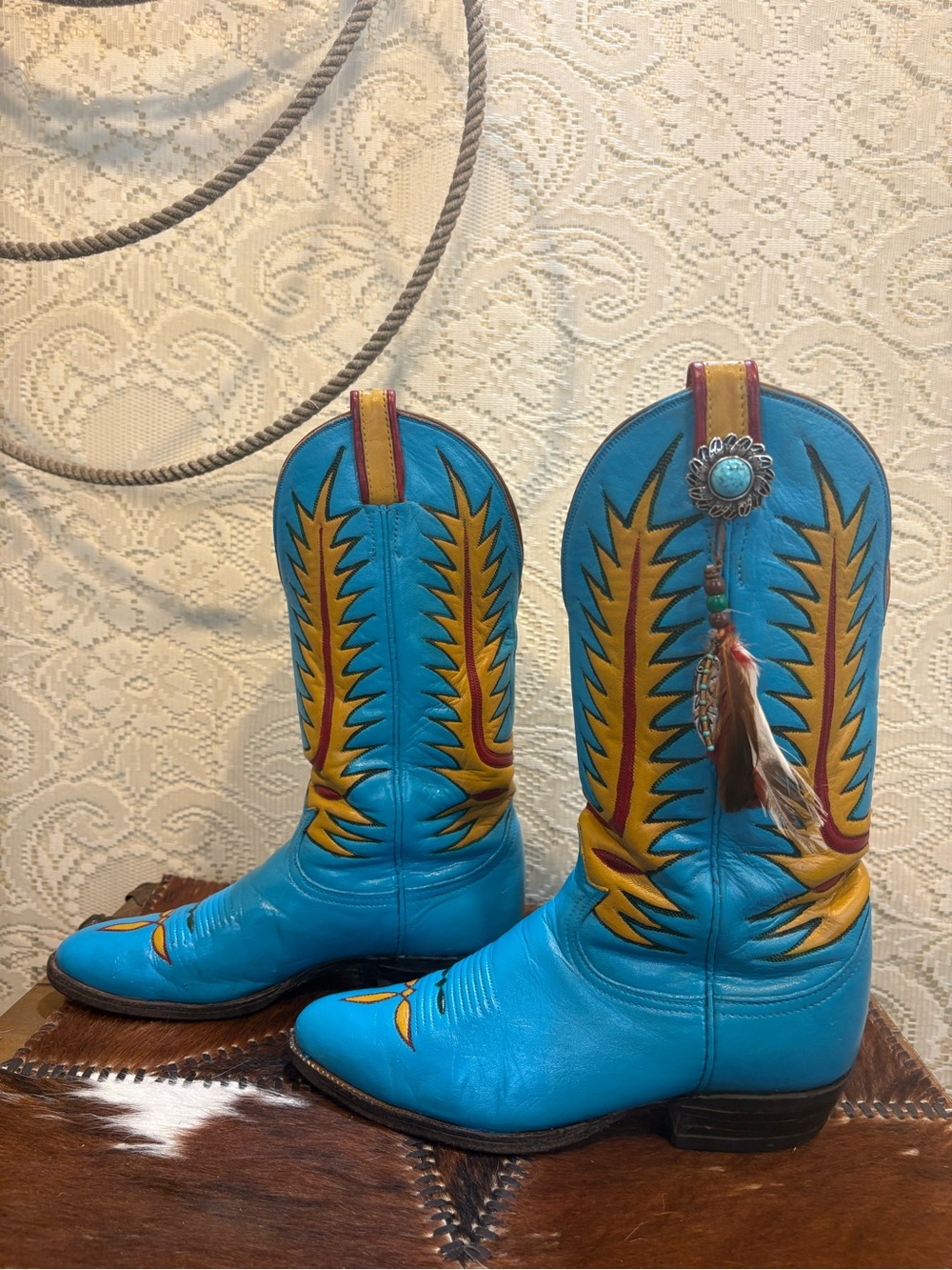 Hand Painted TonyLama Turquoise and Yellow Western Feathered Cowboy Boots size 8 - Picture 5 of 16